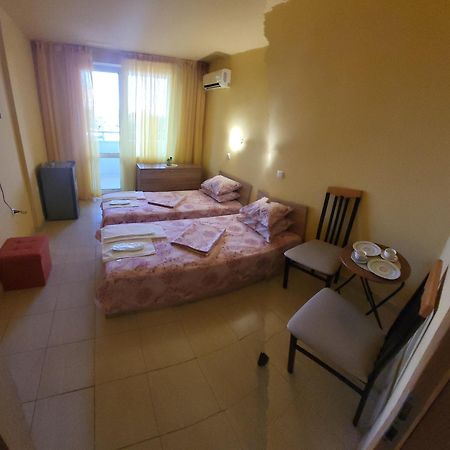 Apartamenti Ivaia Διαμέρισμα Βάρνα Εξωτερικό φωτογραφία